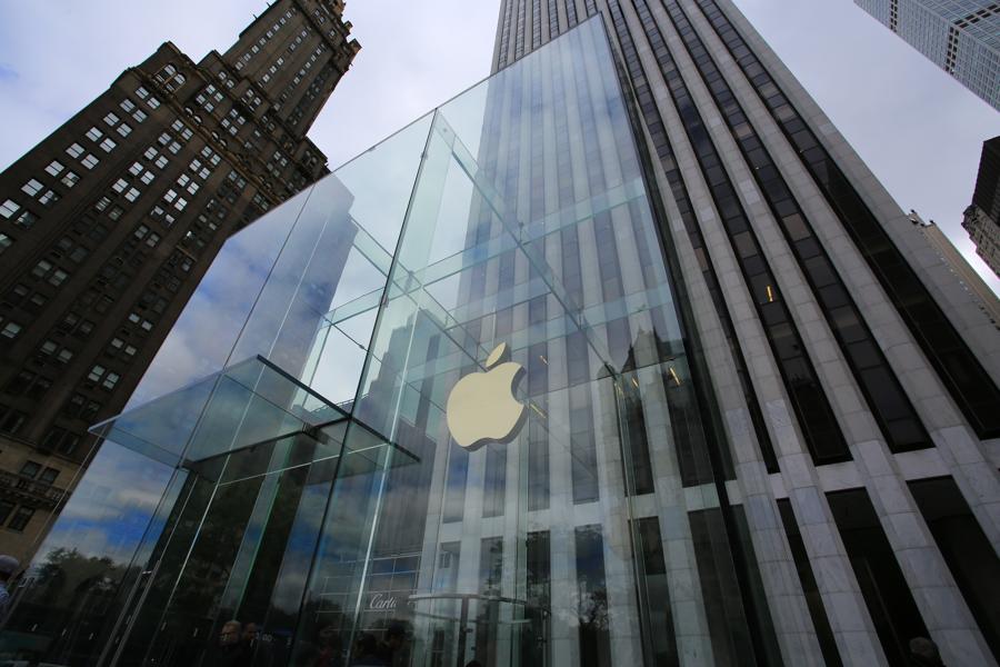 Apple Earnings: Consumer Health May Be On Display As Company Opens Its Books