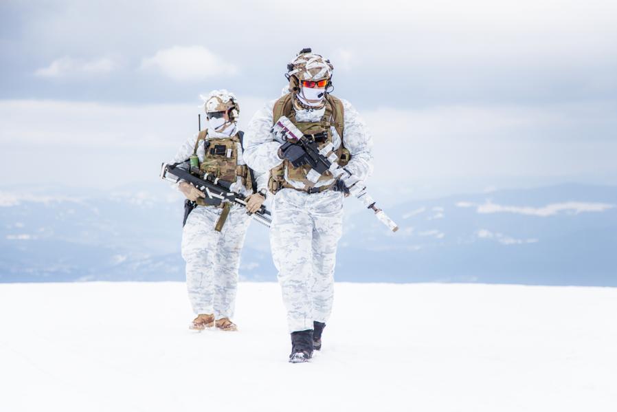 A Navy SEAL's 6 Tips For What Great Leaders Do Every Day
