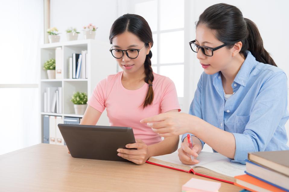 Tutors meaning image