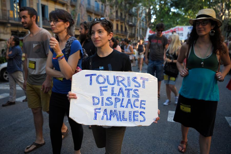#TouristGoHome? Spain Becomes World's #2 Tourist Destination
