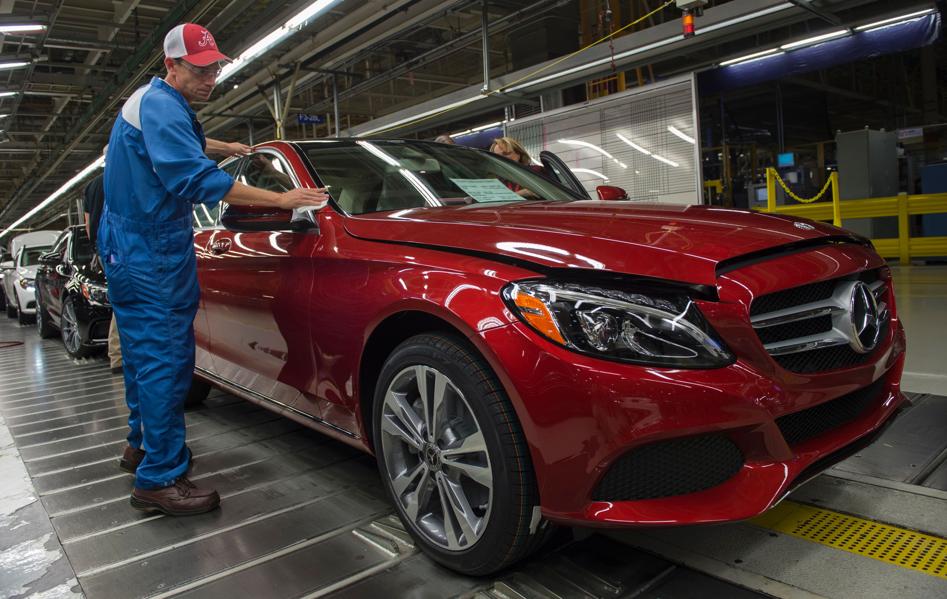 As Tariff Fight Escalates, 10 Things To Know About U.S. Motor Vehicle Trade