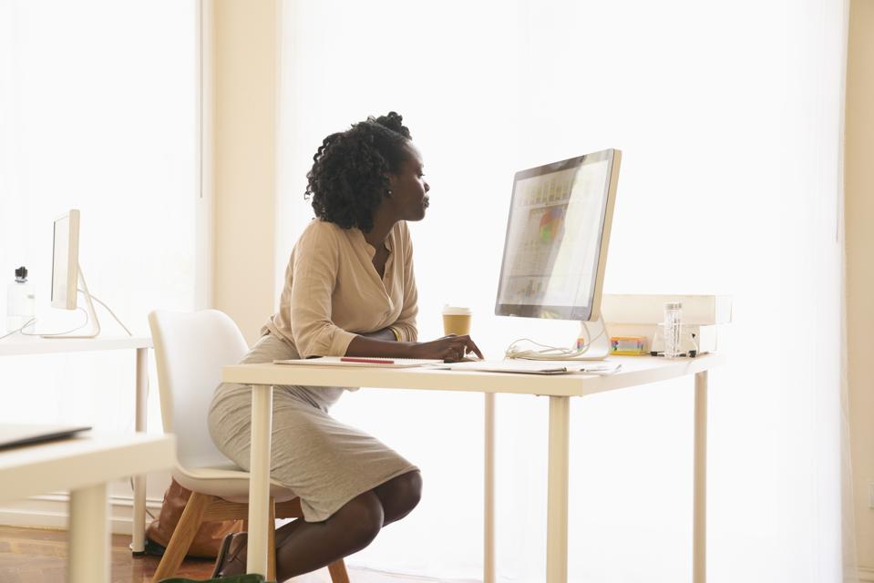 Simple Tweaks That Will Help Get Your Résumé To Pass An Applicant Tracking System