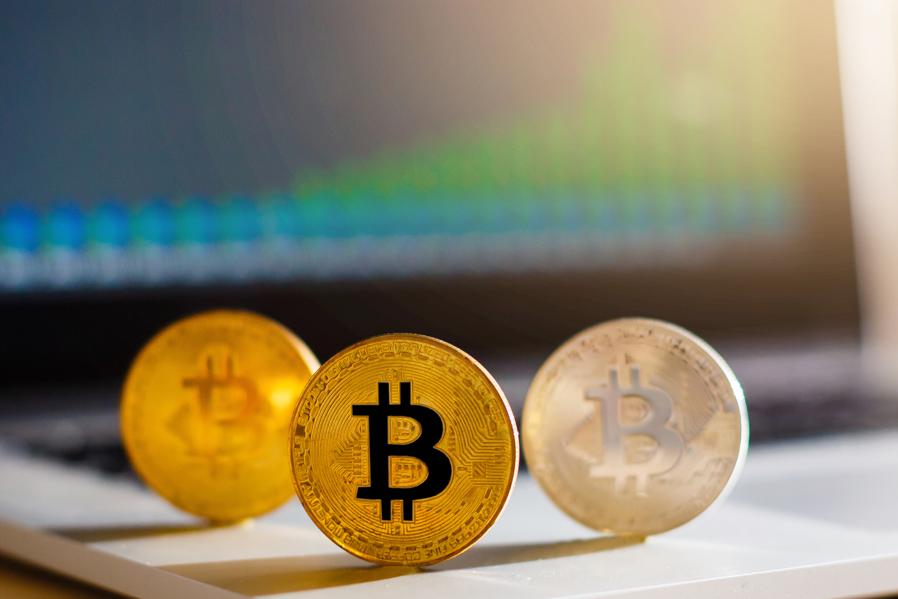 Bitcoin Beats Gold Again