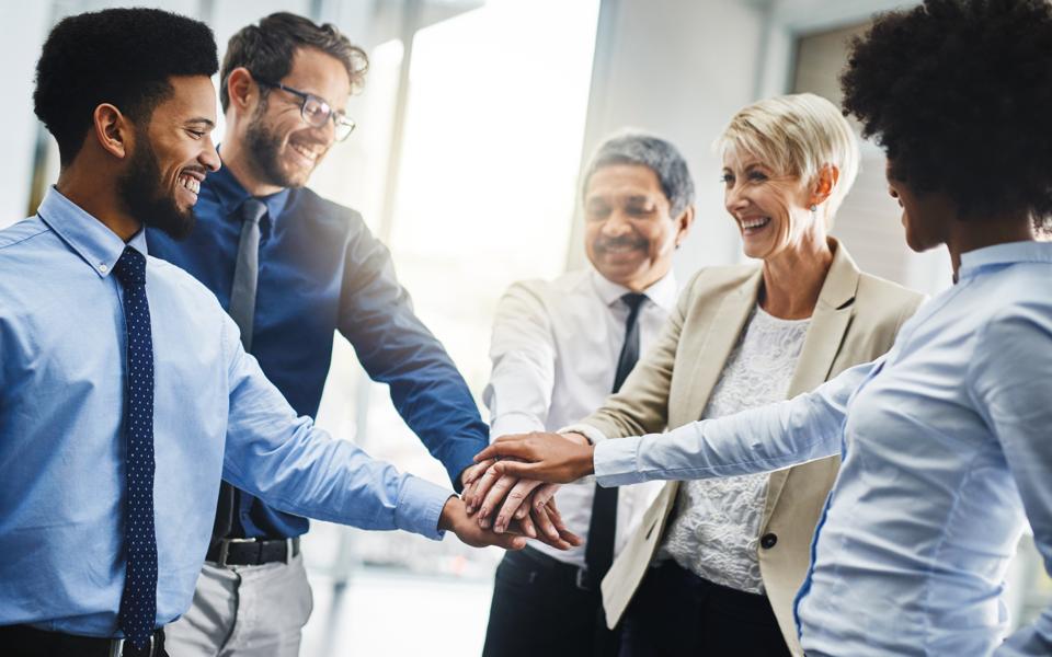 EIGHT STEPS ENTREPRENEURS CAN TAKE TO BUILD A MORE LOYAL TEAM