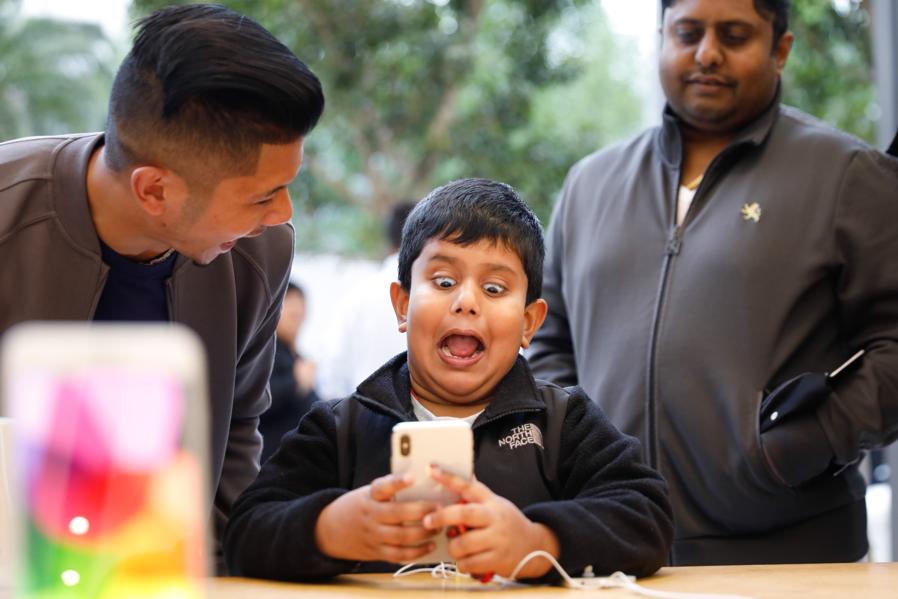 Institutions Could Still Goose Apple's Shares