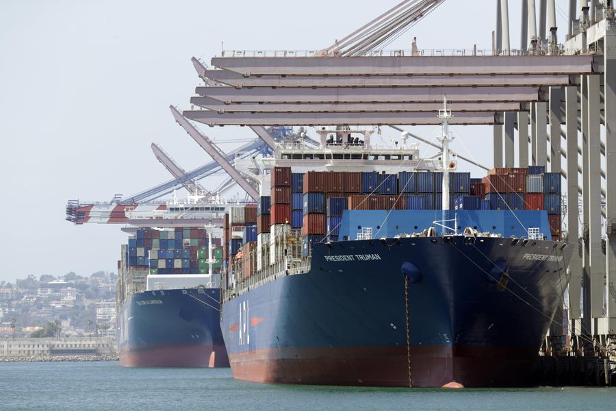 Asian Countries Seen Benefiting Most From Trump Trade War