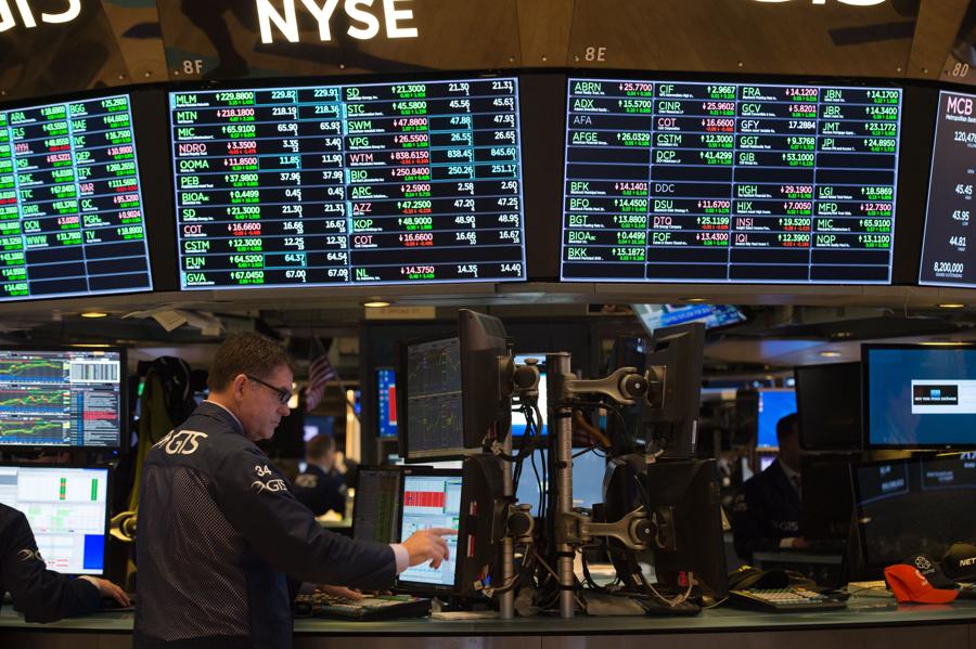 The Week Ahead: Investing Or Trading