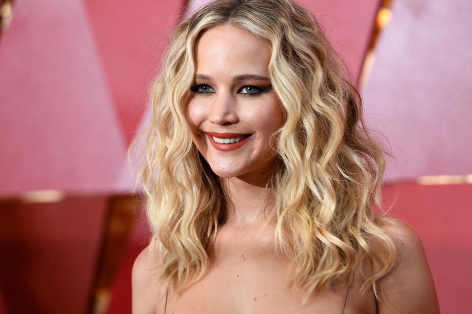 7 Style Secrets to Getting Perfect Beachy Waves