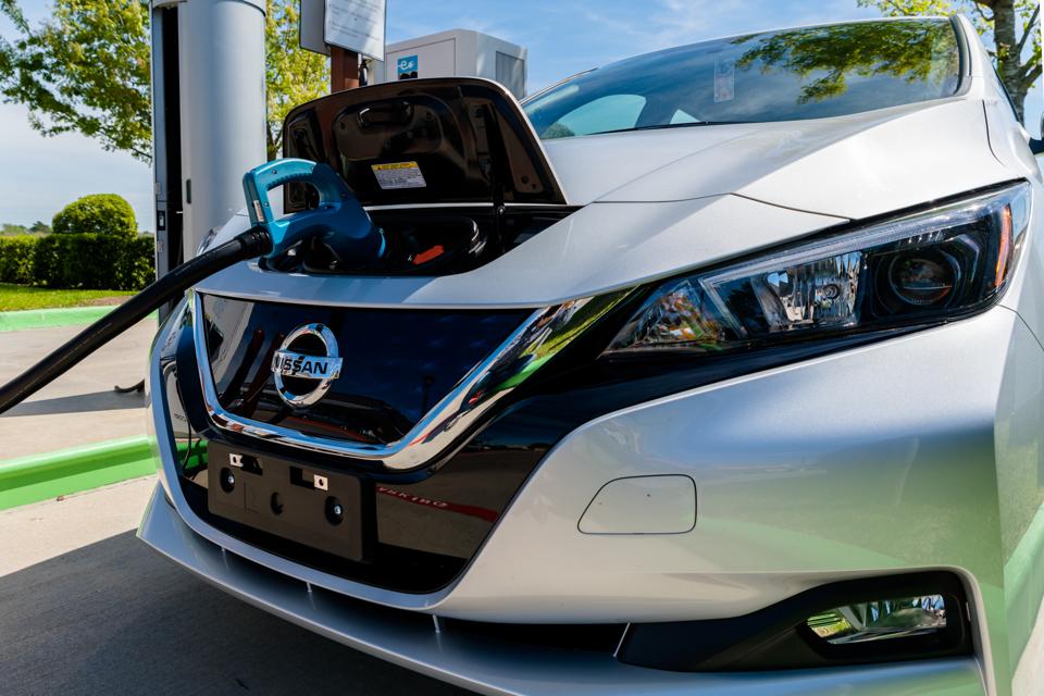 Chinese Company Says It Will Soon Cross $100 Battery Threshold, Slaying The Gasoline Car
