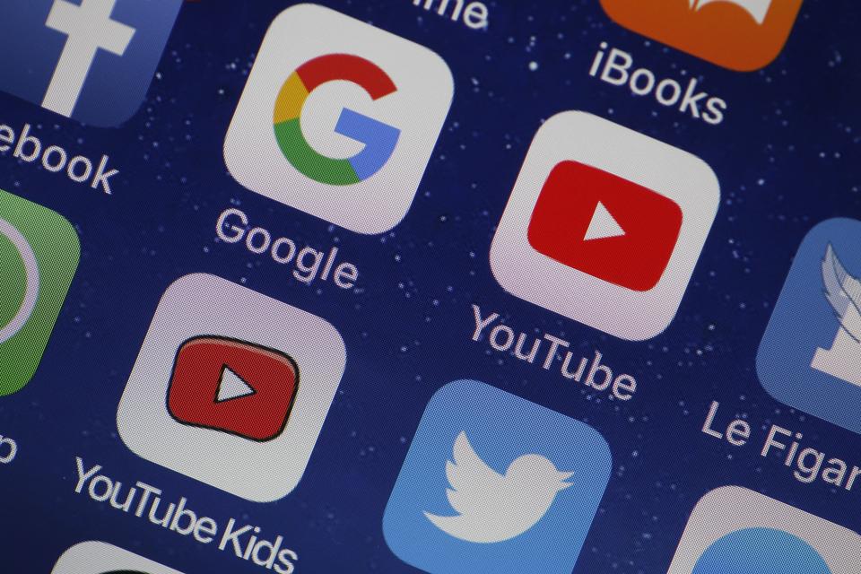 teenage social media habits