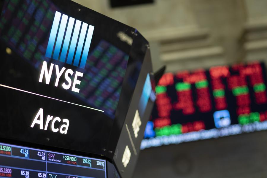Stocks This Week: Buy Adobe And Lam Research