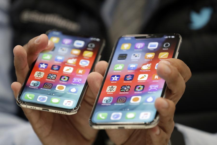 Apple Stock Smacked Despite Earnings Beat, Here's Why