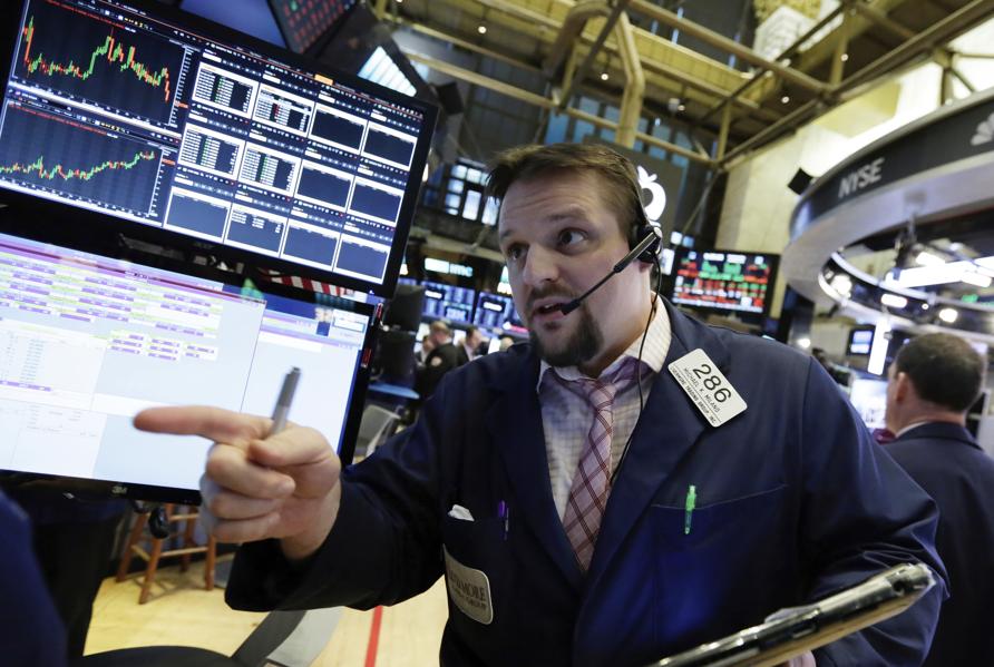 2018 Could Be A Great Year For Stocks, But Here's What Could Derail The Rally