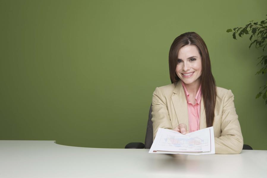 2. Do not let a coach write the résumé for you.