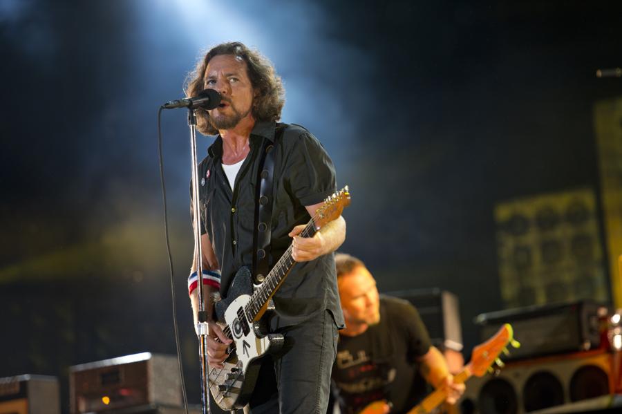 Pearl Jam Couple New Album 'Gigaton' With North American Tour Dates