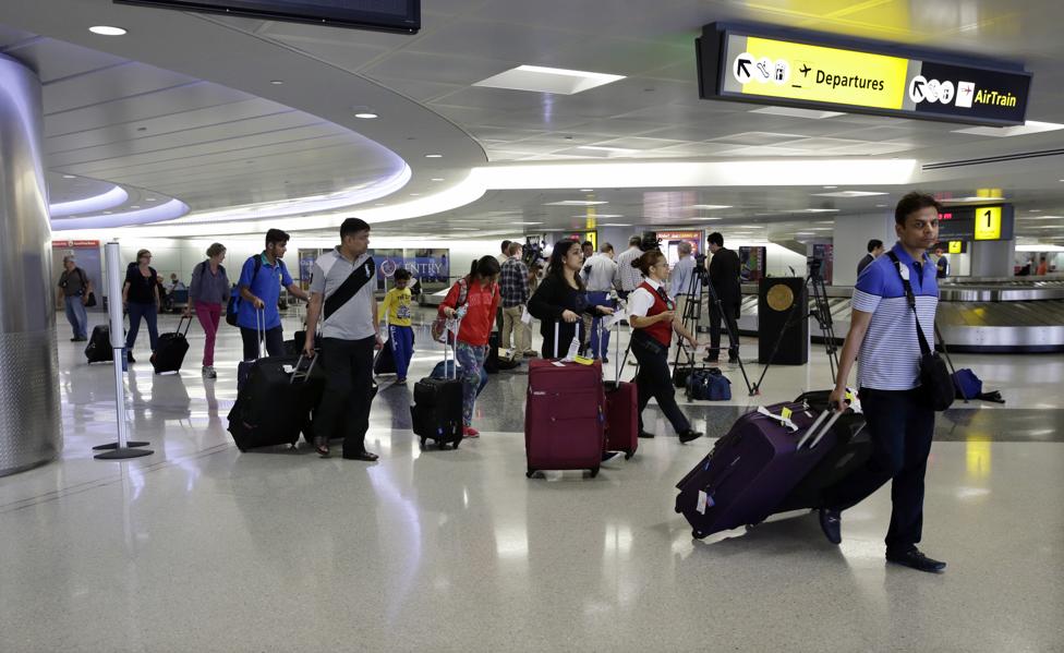 Frequent Flyer Denied Second Carry-On Bag Demands An Explanation