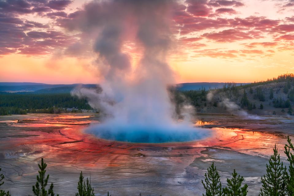 Yellowstone’s Steamboat Geyser Breaks Eruption Record, and We Don’t
