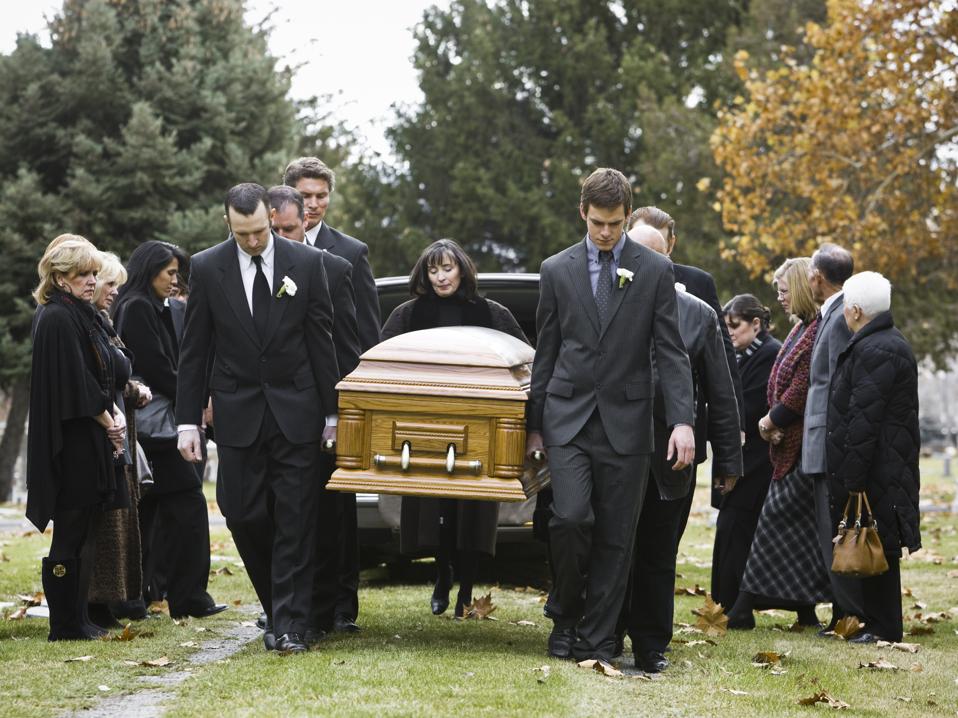 How many pallbearers are needed - Answers