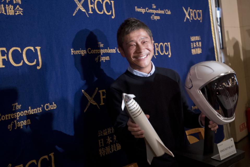 This Japanese Billionaire Has The Most Popular Tweet Of All Time