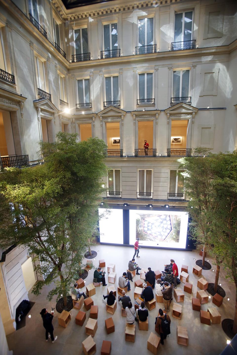 New Apple Store Opens At The Champs Elysee In Paris