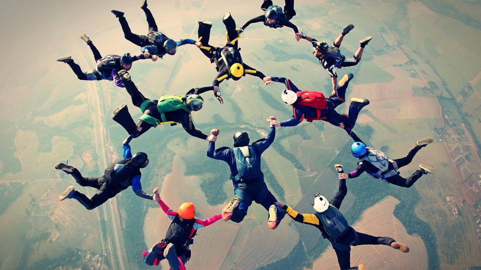 Skydivers team work photo effect