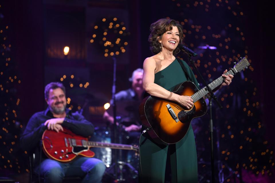 Amy Grant S Christmas Journey Becomes Tradition Amy Grant Christmas Tour