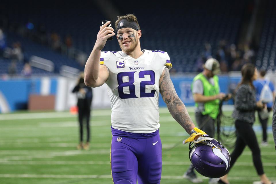 When Patriots Got Serious, Vikings Made Sure That Kyle Rudolph Stayed Home