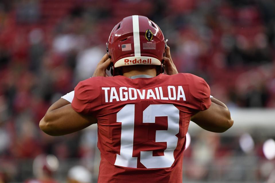 Kejuaraan Nasional Playoff Sepak Bola Universitas Dipersembahkan oleh AT&T - Alabama v Clemson