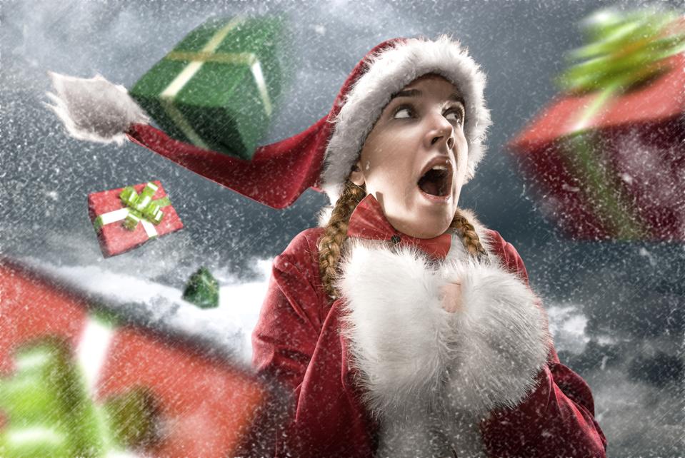 10 last second gifts from apple amazon dyson roborock nomad razer and more