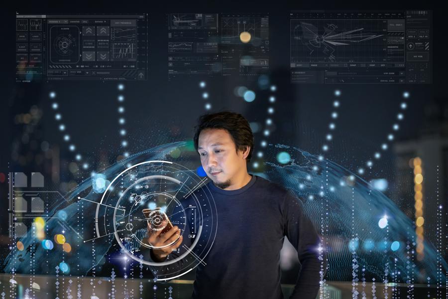 5 Industries That Are Pushing the Boundaries of AI