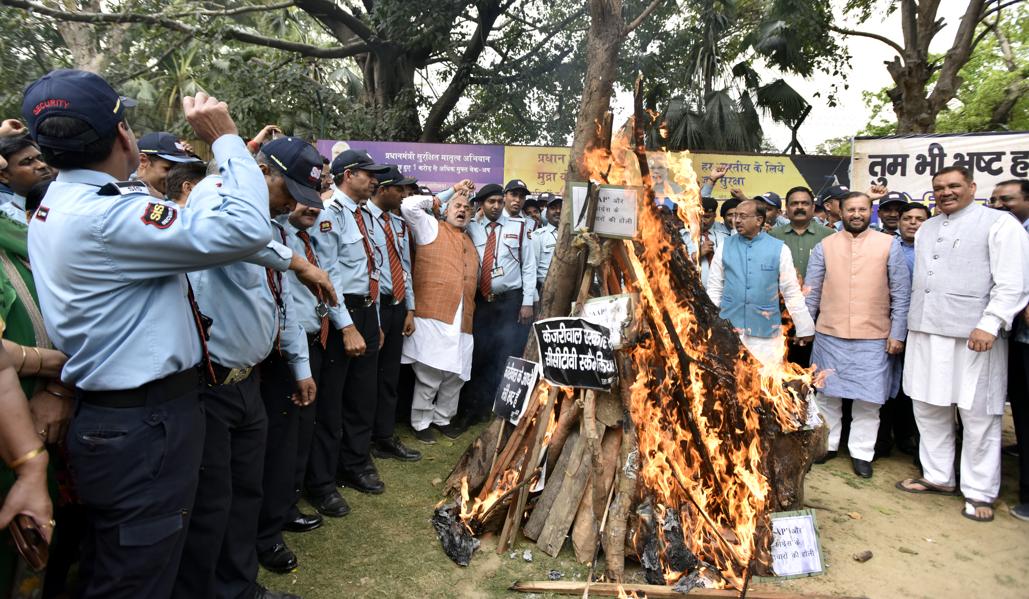 Modi's India And Khan's Pakistan Are Rising--In Corruption