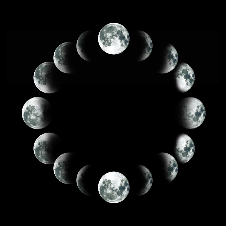 NASA. Cycle of the moon. A circle of the growing moon.