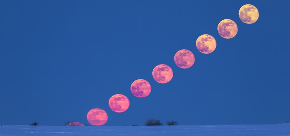 This Week S Full Moon Occurs At 12 12 On 12 12 Here S Why You Should Look At It The Previous Night