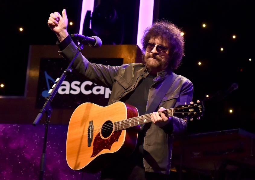 Jeff Lynne's ELO Controversially Hits No. 1 In The U.K. With New Album