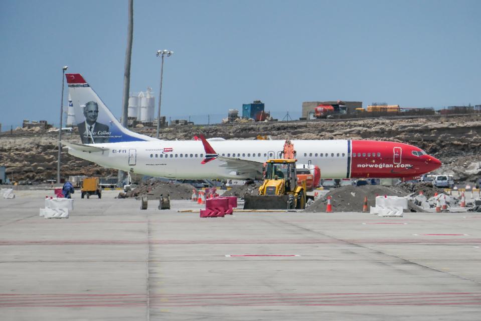 Norwegian Air International Boeing 737
