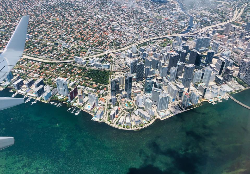 Miami Miami podría construir un muro de 10 metros de alto para proteger a la ciudad del cambio climático Miami