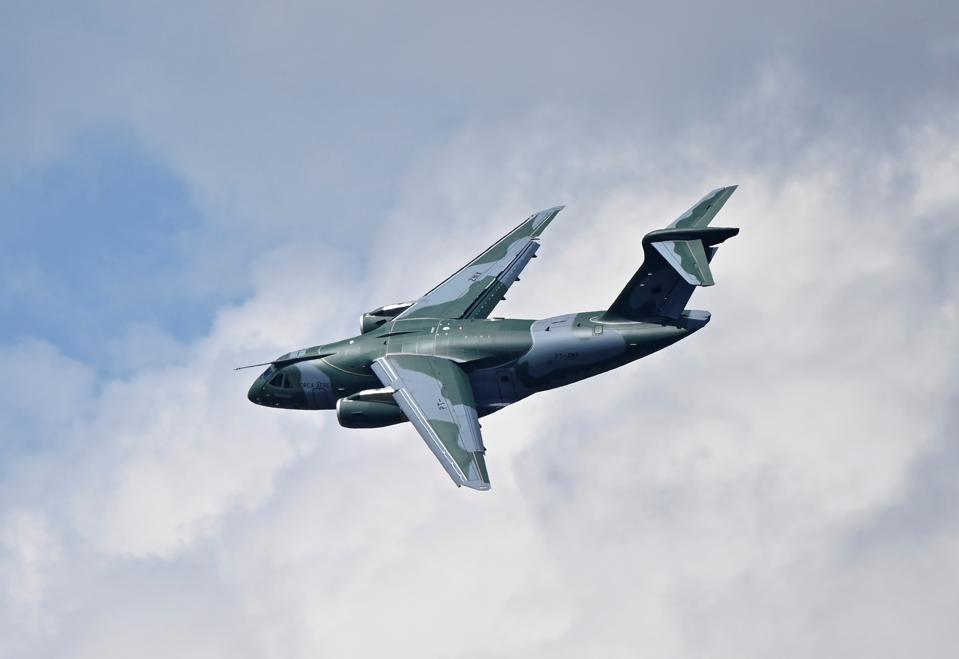Embraer KC-390 in the air.
