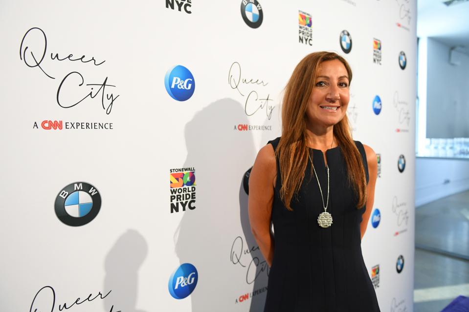 Warnermedia Ad Sales Chief Donna Speciale Exits Following Staff