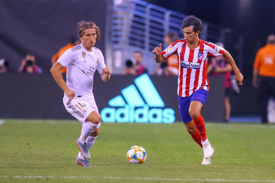 La Liga 2019 How To Watch Atletico Madrid Vs Real Madrid