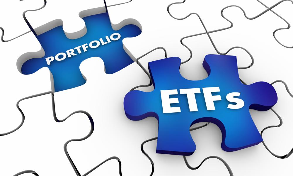 Investors Shift To Vanguard Low Fee ETFs VOO and VTI Over SPY