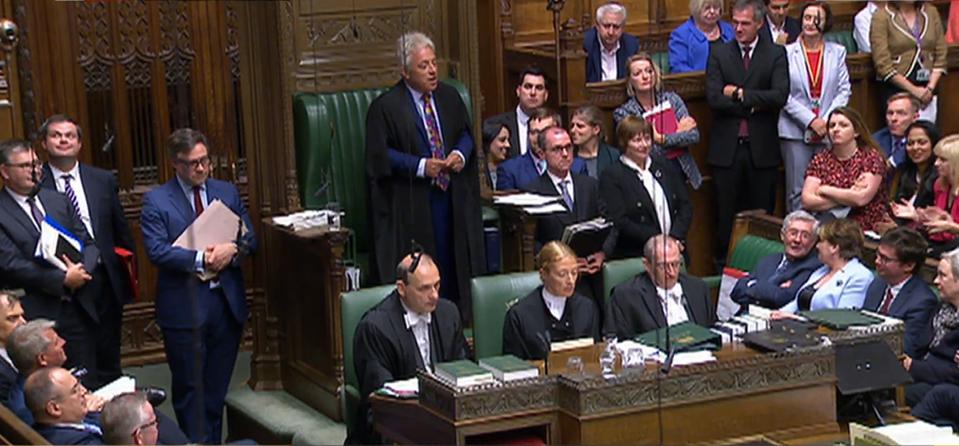 John Bercow ให้ยืนหยัด