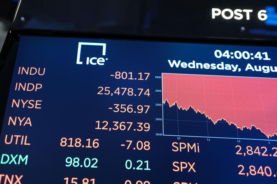 Dow Plunges Over 800 Points Over Bond Market Recession Marker