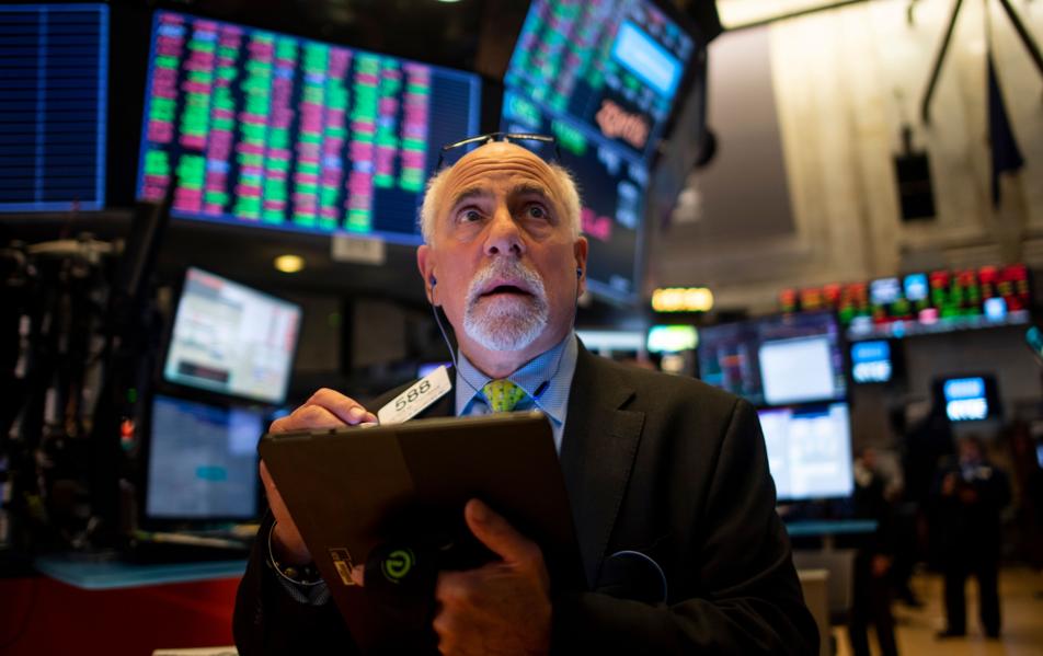 After Three Weeks of Gains, Markets Drop Slightly--Despite Fed's Rate Cut