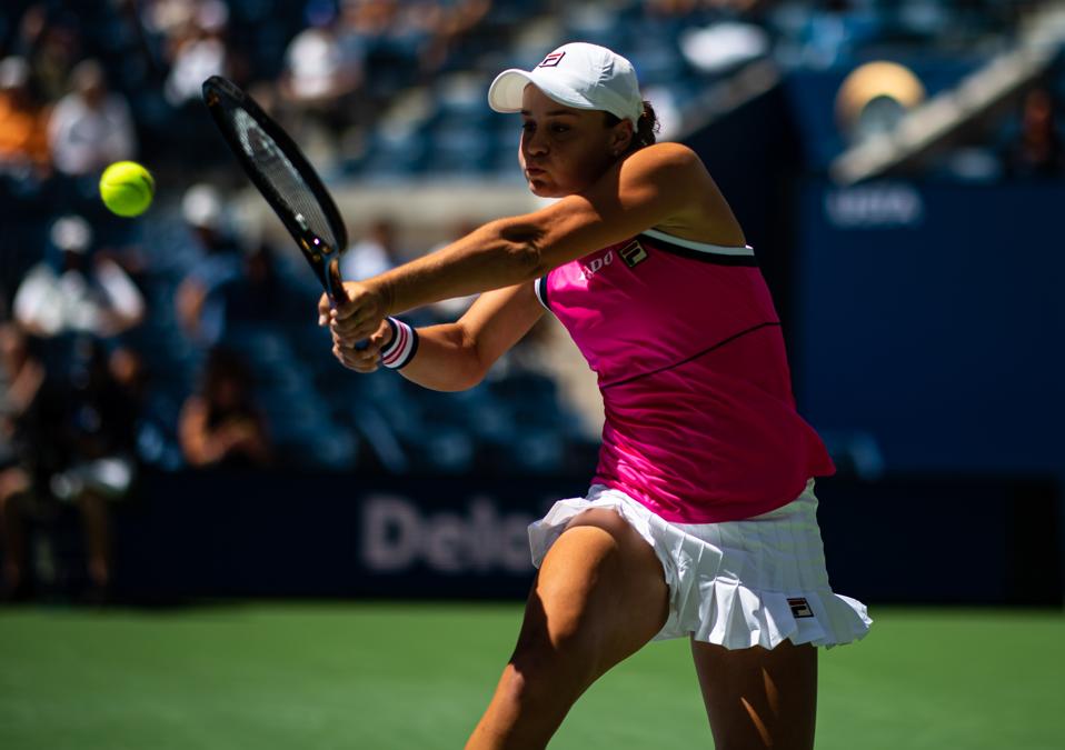 Simona Halep Closing In On Ash Barty In Prize Money Rankings