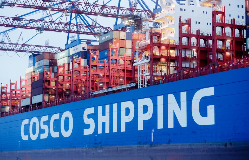 Container freighter COSCO Shipping Leo