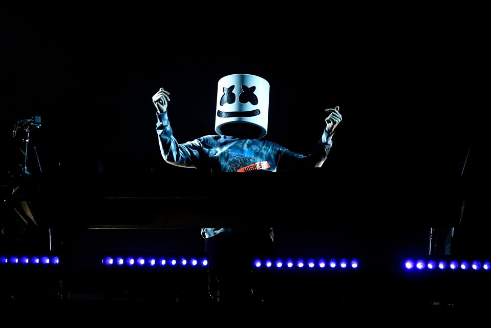 Marshmello And Bastille S Happier Is The First Song To Spend A Full Year At No 1 On The Dance Chart - marshmello and bastille s happier is happier marshmello roblox id dance off Marshmello And Bastille S Happier Is The First Song To Spend A Full Year At No 1 On The Dance Chart - happier marshmello roblox id dance off