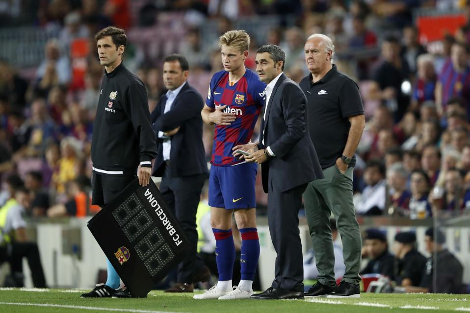 Signing Of The Season Frenkie De Jong Unwanted By Valverde At Fc Barcelona
