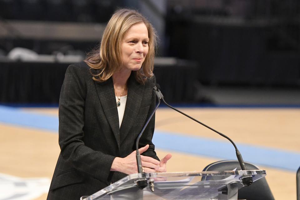 The First Wnba President S Advice To League Wnbpa In Cba Negotiations