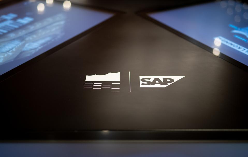 Smart Table in the Elbe Philharmonic Hall