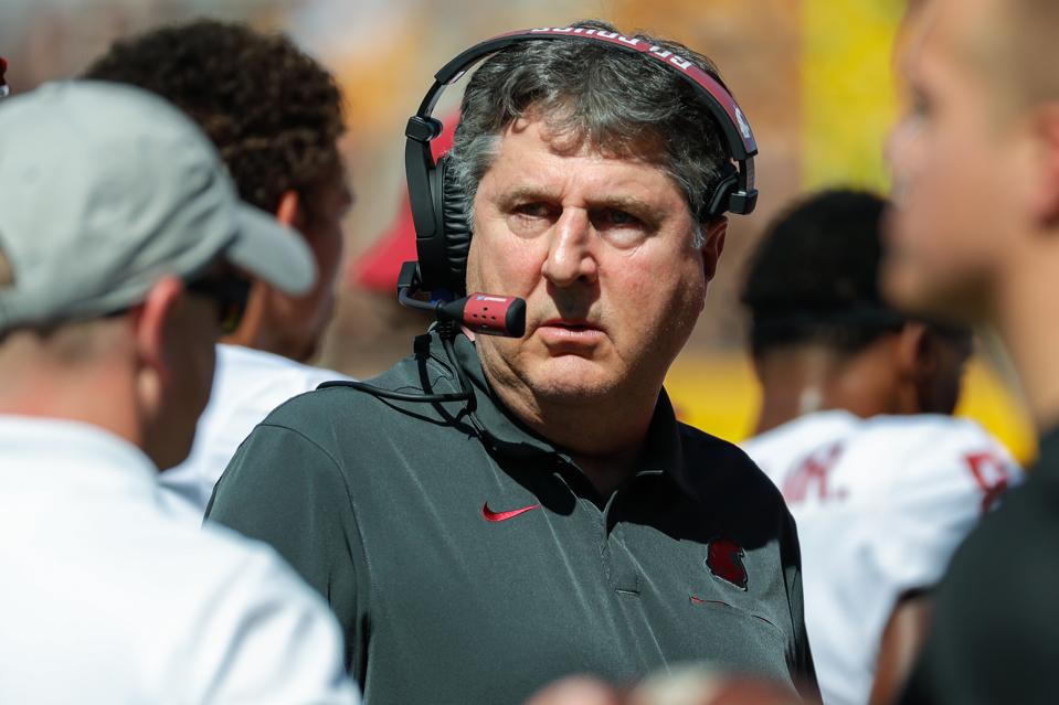 Mike Leach S Controversial Tweet Wasn T Funny And Mississippi